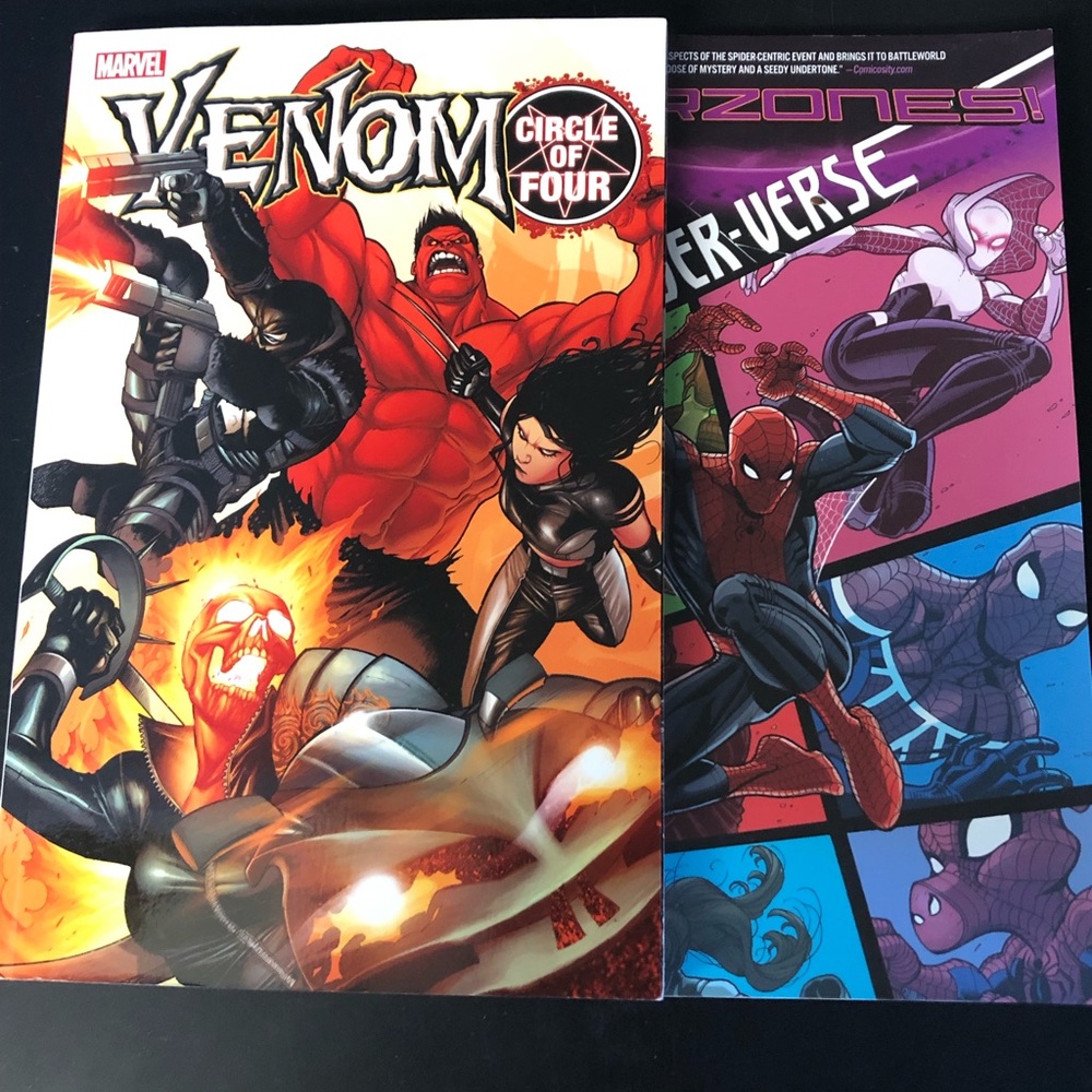 🛍️3/$10 🛍️ Venom : Circle of Four  and Spider-Verse: Warzones Paperback